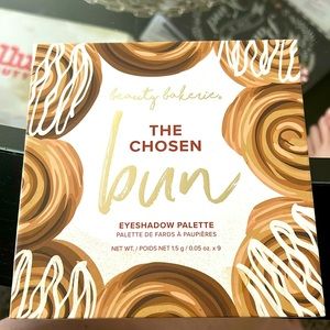Beauty bakery the chosen bun eyeshadow palette